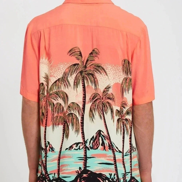 VOLCOM NWT PARODISE LIVING CORAL TOP - Picture 5 of 6